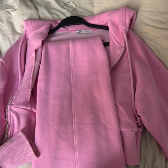 Pink Cropped Hoodie and Pant Set - Picture 3 of 12